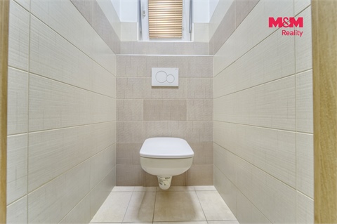 Prodej rodinného domu, 181 m² 18