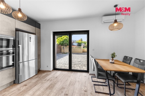 Prodej rodinného domu, 190 m² - 8