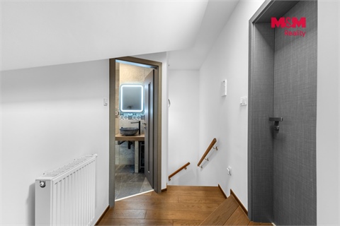 Prodej rodinného domu, 190 m² - 24