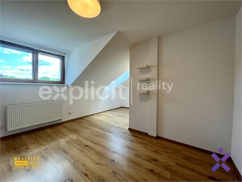 Pronájem bytu 4kk, 152 m² 10