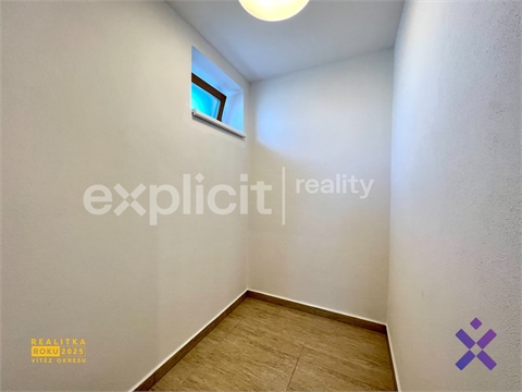 Pronájem bytu 4kk, 152 m² 14