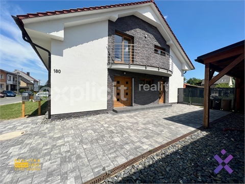 Pronájem bytu 4kk, 152 m² 24