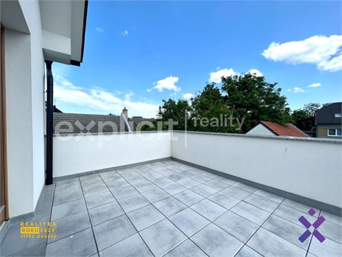 Pronájem bytu 4kk, 152 m² 22
