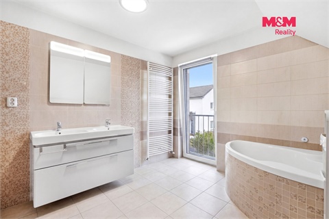 Prodej rodinného domu, 124 m² - 2