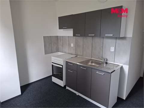 Pronájem bytu 1kk, 28 m² - 0
