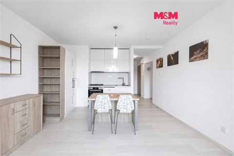 Prodej bytu 3kk, 69 m² 0