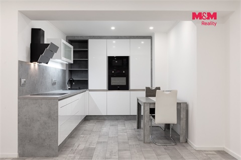 Prodej atypického bytu, 55 m² 8