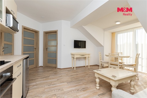 Prodej komerčního objektu, 122 m² 16