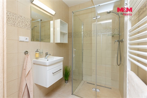 Prodej rodinného domu, 122 m² - 22