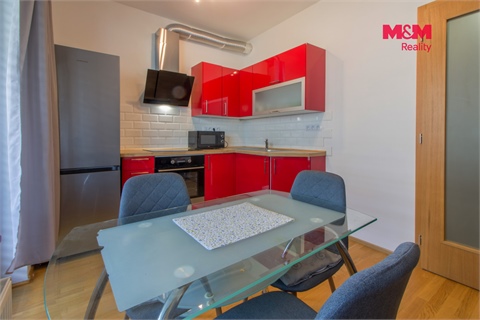 Pronájem bytu 1+1, 40 m² 8