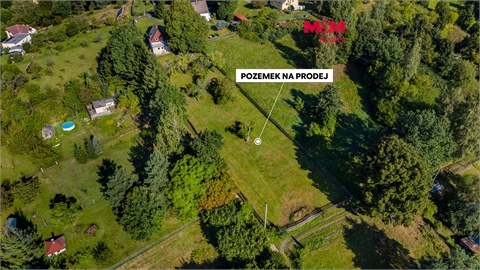 Prodej stavebního pozemku, 1 869 m² 0