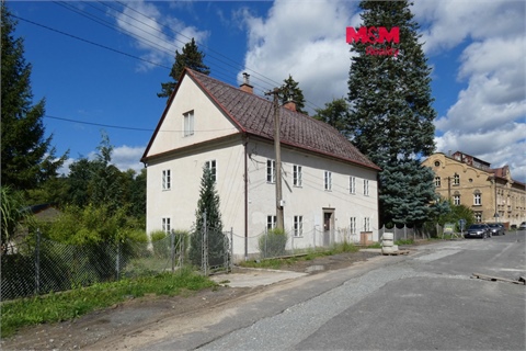 Prodej rodinného domu, 254 m² 0