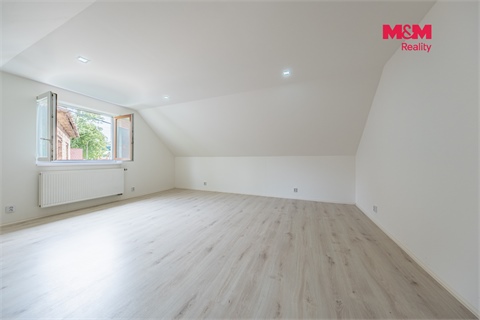 Prodej rodinného domu, 183 m² 8