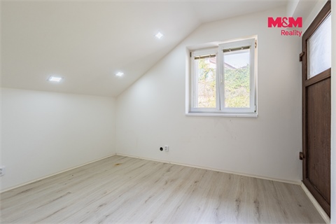 Prodej rodinného domu, 183 m² - 8