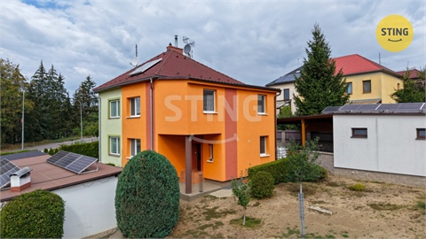 Prodej rodinného domu, 179 m² 0