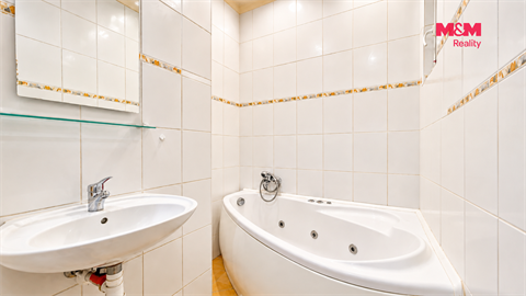 Prodej bytu 1kk, 28 m² 2