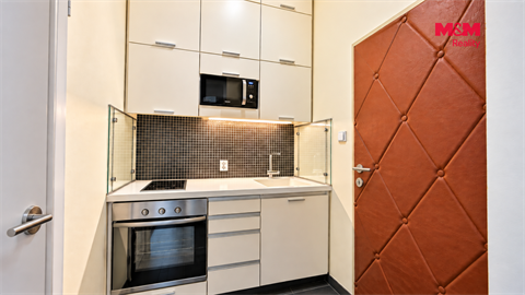 Prodej bytu 1kk, 28 m² - 0