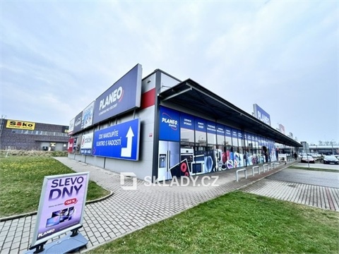 Pronájem obchodních prostor, 795 m² 2