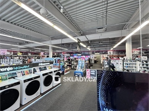 Pronájem obchodních prostor, 795 m² - 2