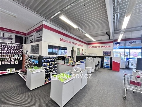 Pronájem obchodních prostor, 795 m² 0