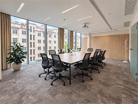 Pronájem kanceláře, 500 m² 8