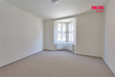 Prodej komerčního objektu, 600 m² 18