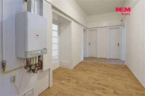 Prodej komerčního objektu, 600 m² 20
