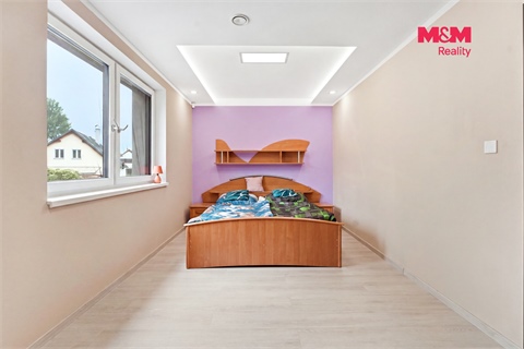 Prodej rodinného domu, 225 m² 8