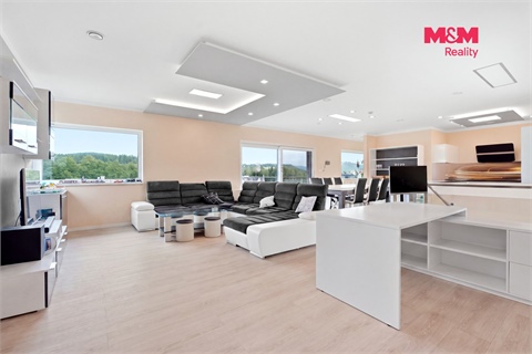 Prodej rodinného domu, 225 m² - 4