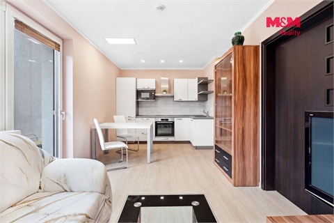 Prodej rodinného domu, 225 m² 14