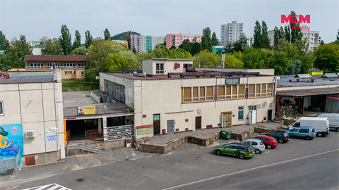 Prodej obchodních prostor, 1 600 m² 2