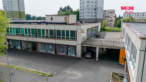 Prodej obchodních prostor, 1 600 m² - 2