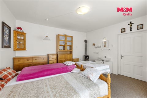 Prodej rodinného domu, 90 m² - 2