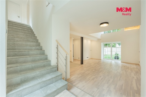 Prodej rodinného domu, 190 m² - 0