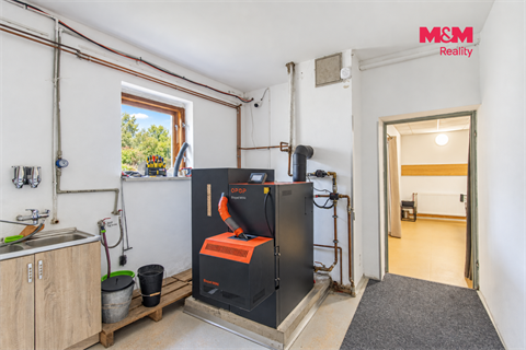 Prodej rodinného domu, 300 m² 10