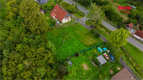 Prodej stavebního pozemku, 1 071 m² 2