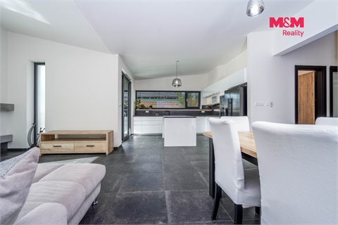 Prodej rodinného domu, 192 m² 6