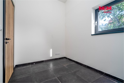 Prodej rodinného domu, 192 m² - 24