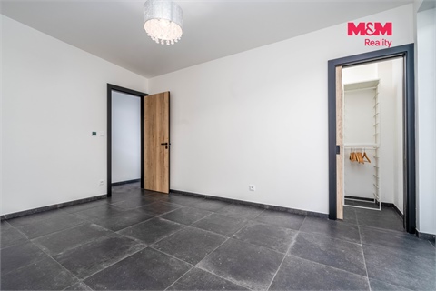 Prodej rodinného domu, 192 m² - 18