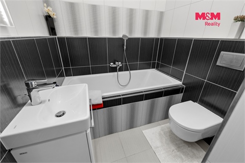 Prodej bytu 3kk, 83 m² 18