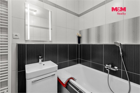 Prodej bytu 3kk, 83 m² - 18