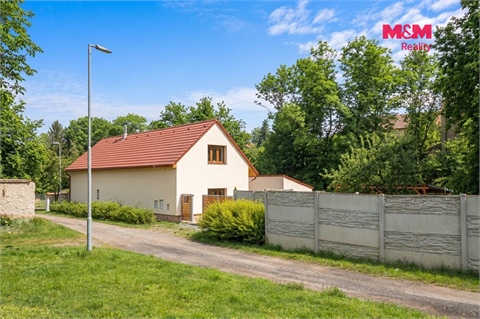 Prodej rodinného domu, 288 m² - 2