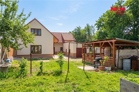 Prodej rodinného domu, 288 m² - 16