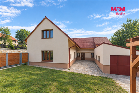 Prodej rodinného domu, 288 m² 18