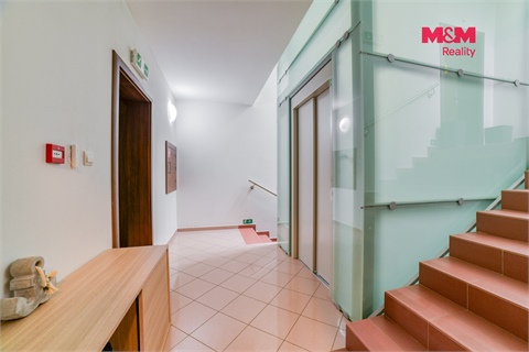 Prodej bytu 5kk, 117 m² 28