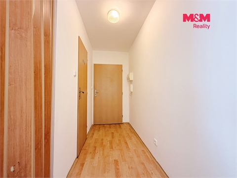 Prodej bytu 1+1, 27 m² 6