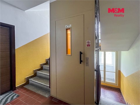Pronájem bytu 1+1, 31 m² - 18