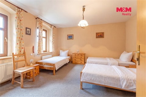 Prodej rodinného domu, 270 m² 10