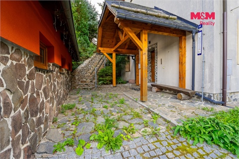 Prodej rodinného domu, 270 m² 24