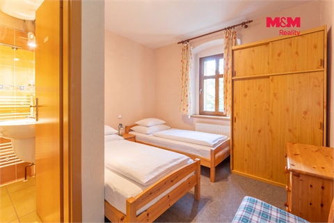 Prodej rodinného domu, 270 m² 14